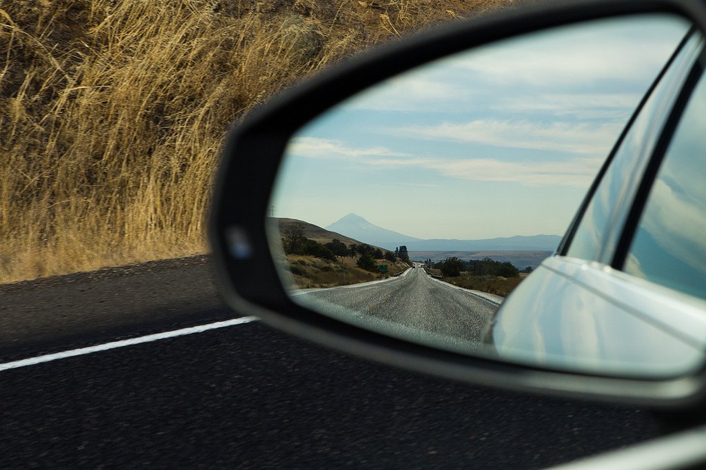 rear view mirror image